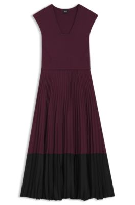 Knitted sleeveless dress with pliss&eacute; skirt, Dark Purple