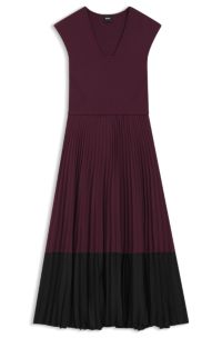 Knitted sleeveless dress with plissé skirt, Dark Purple