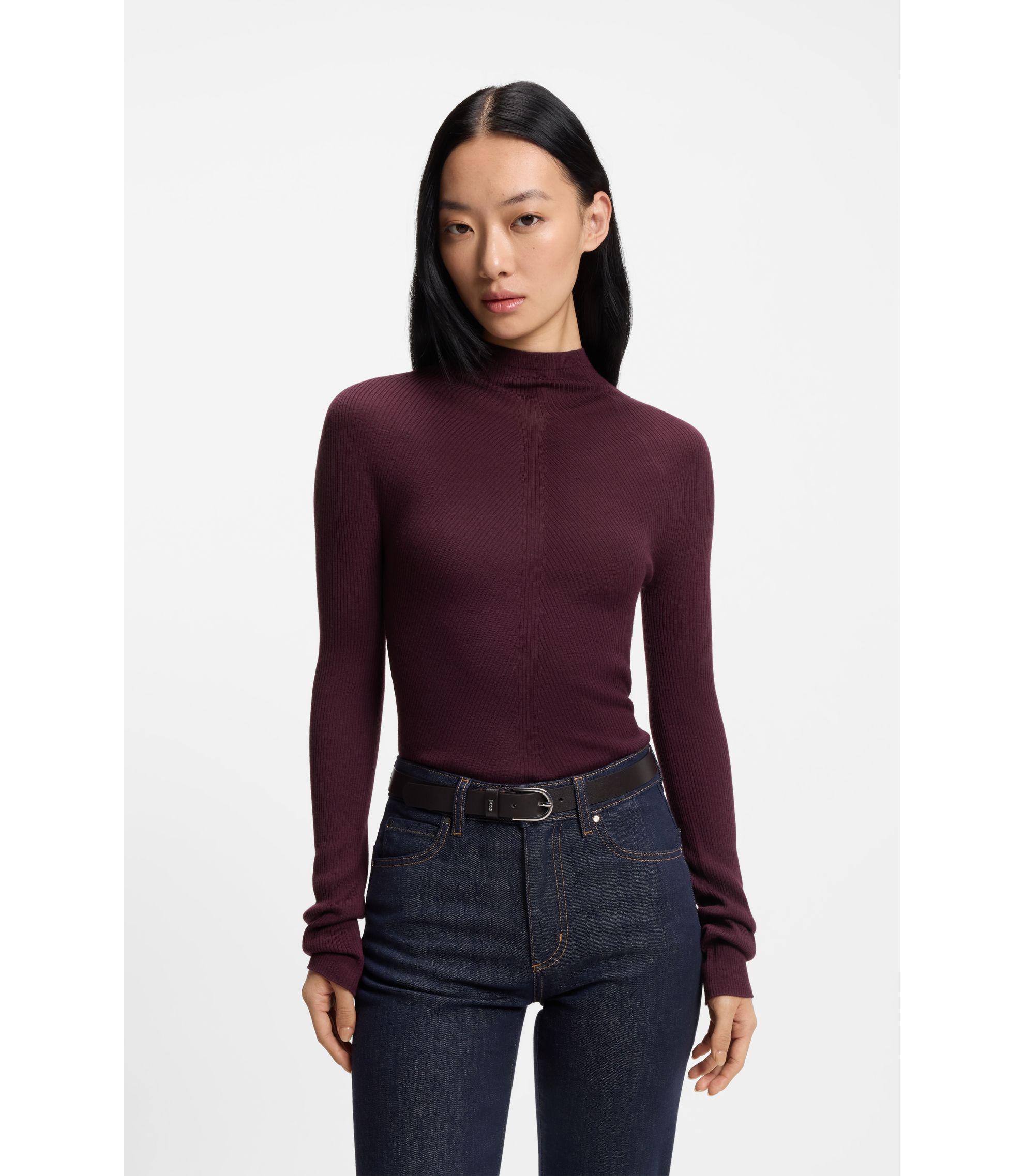 Pullover aus Merinowolle mit Stehkragen und verschiedenen Ripp-Details