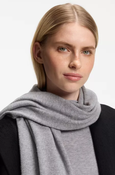 Cashmere scarf with metallic logo trim