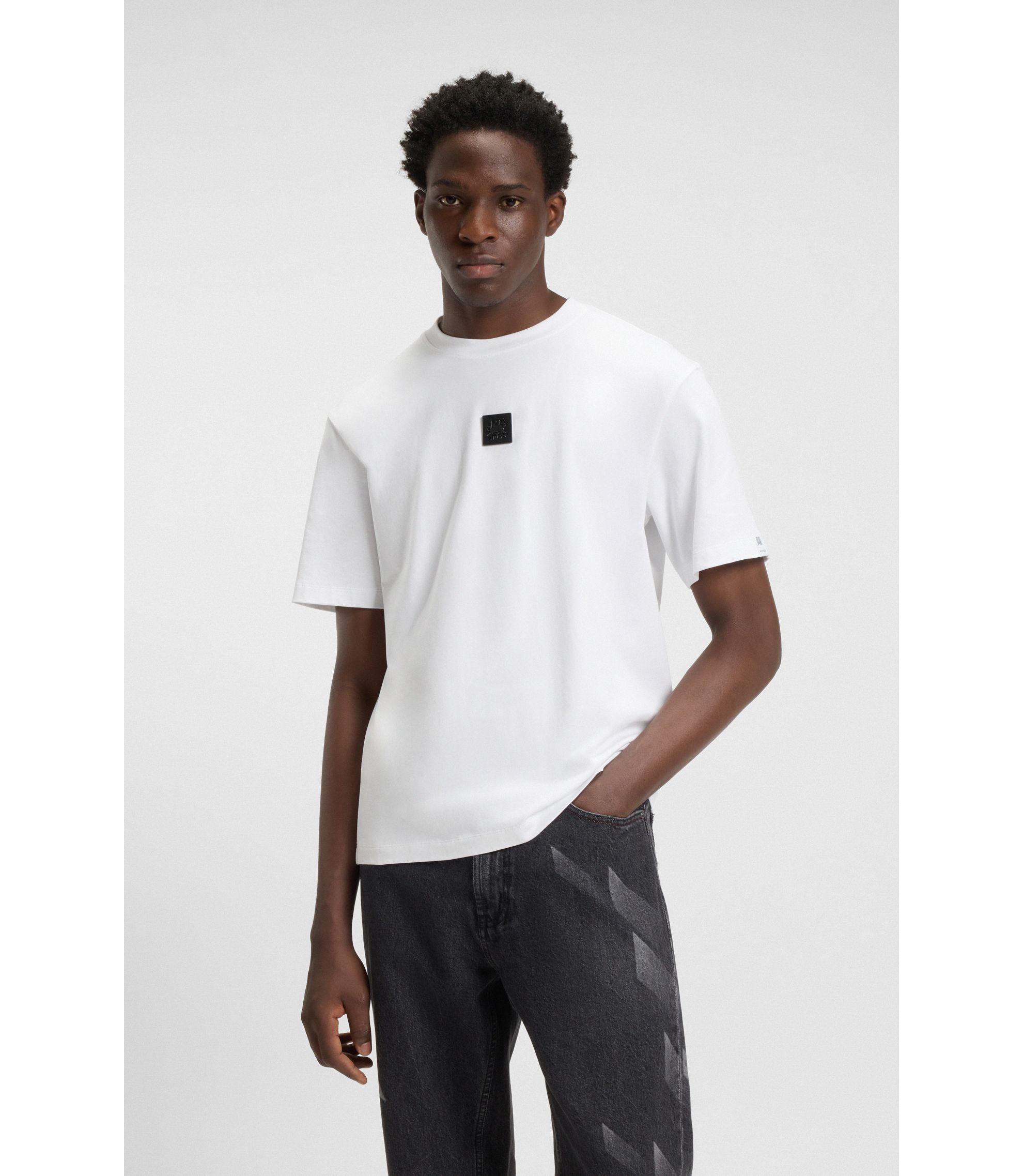 HUGO - HUGO x RB T-shirt with bull-graphic logo patch - White