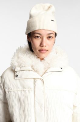 Cashmere beanie hat with metallic logo trim, Natural