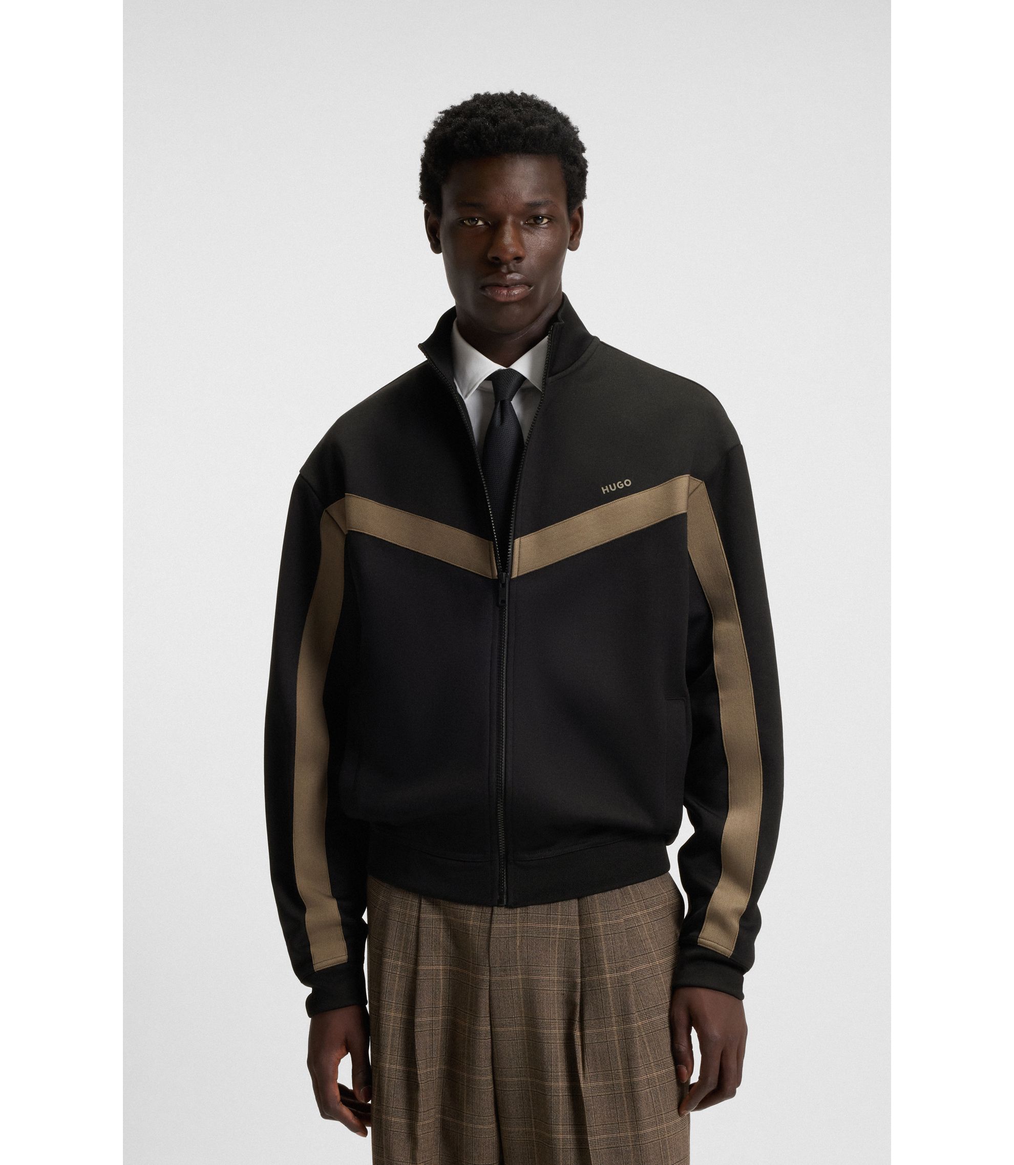 Relaxed-Fit Sweatjacke mit Reißverschluss und Chevron-Tape