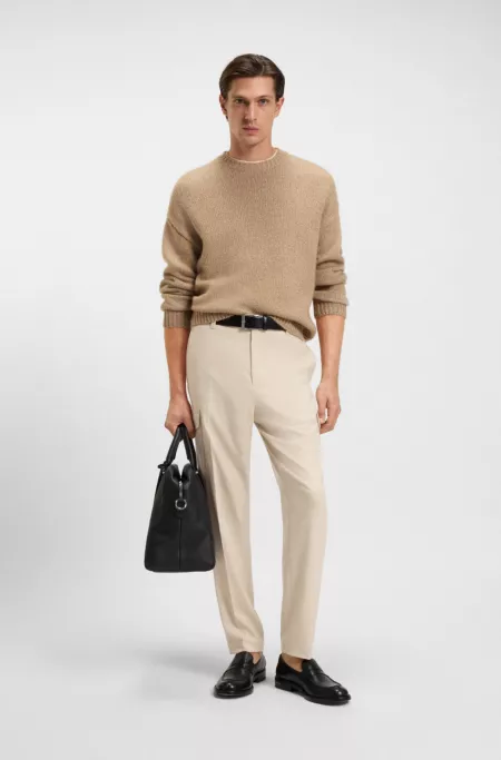 Tapered-fit trousers with cargo pockets