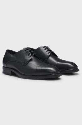 Cap-toe Derby shoes in grained leather, Black