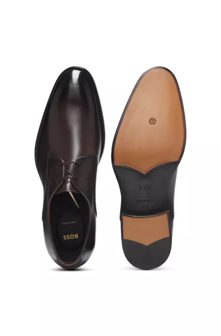 Derby shoes in burnished leather