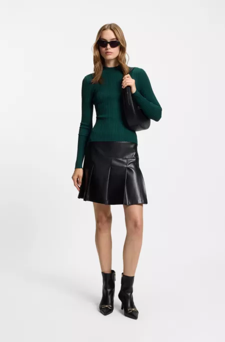 Pull côtelé à col cheminée