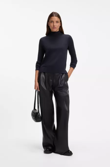 Pull à col montant en laine vierge extra-fine