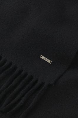 Cashmere scarf with twisted fringes, Black