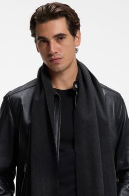 Cashmere scarf with metal logo plate, Black