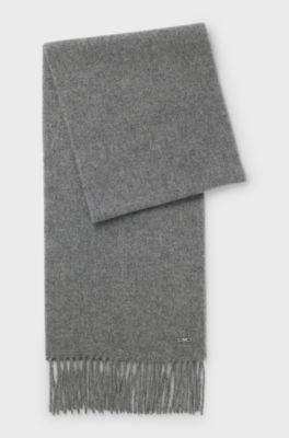 Cashmere scarf with metal logo plate, Grey