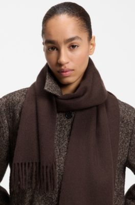 Cashmere scarf with metal logo plate, Dark Brown