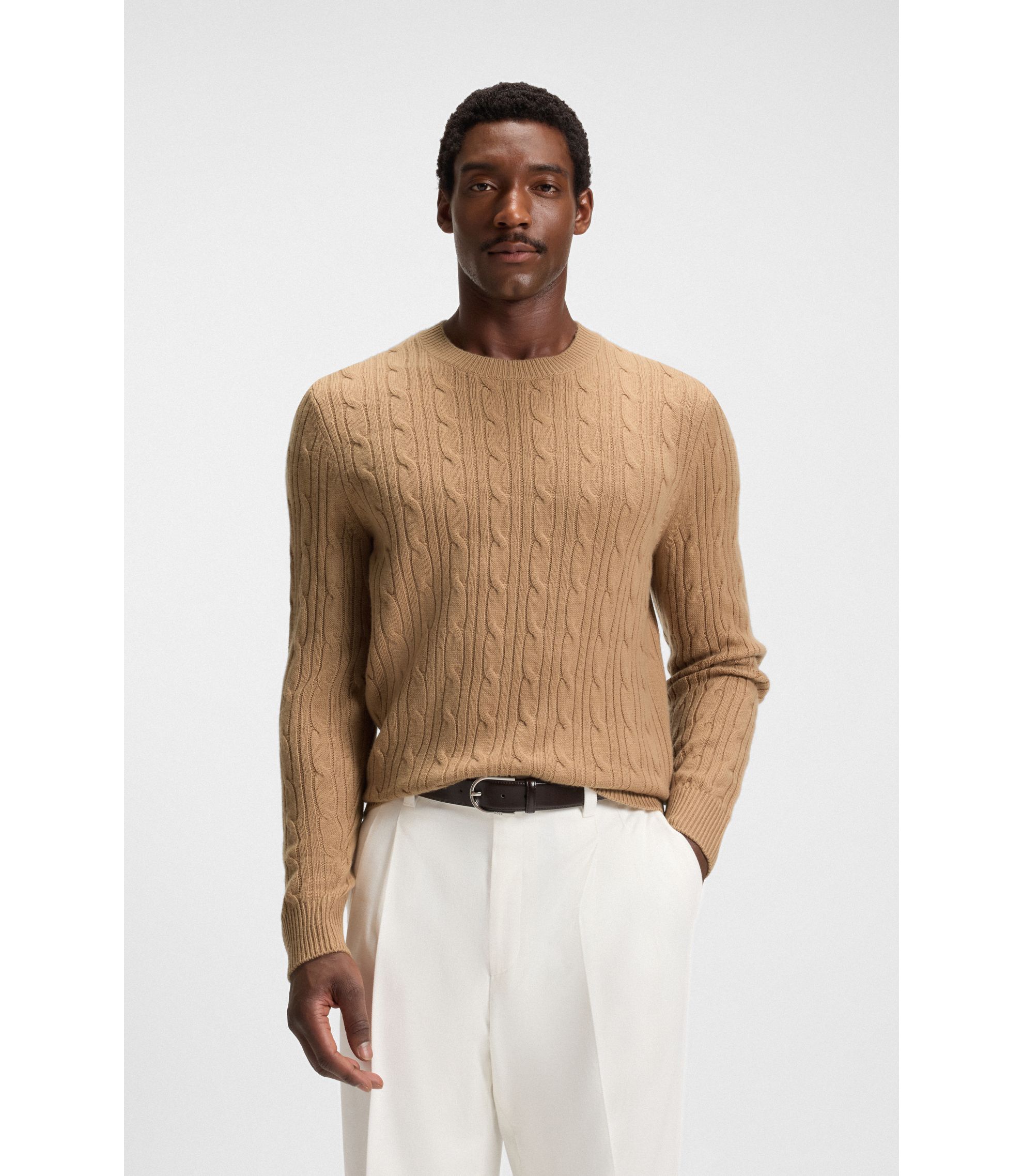 Pullover aus Wolle mit Kaschmir und Zopfmuster