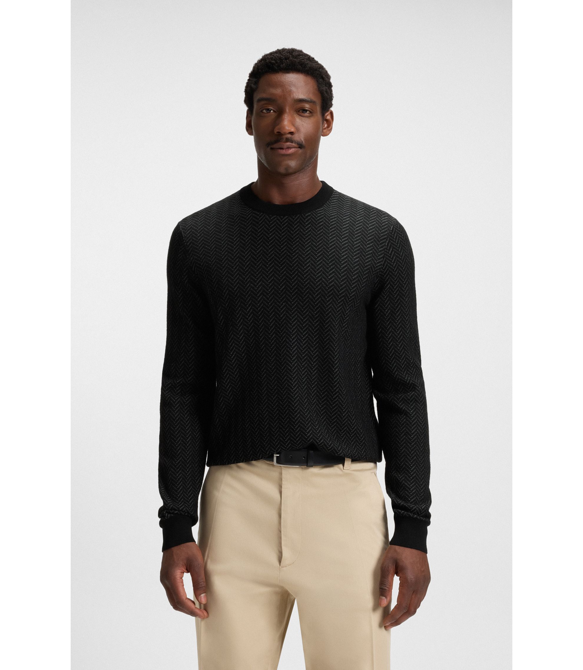 Pullover aus Schurwoll-Mix mit Baumwolle und Fischgrät-Struktur