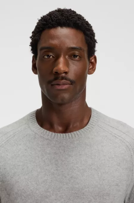 Regular-fit sweater in cashmere