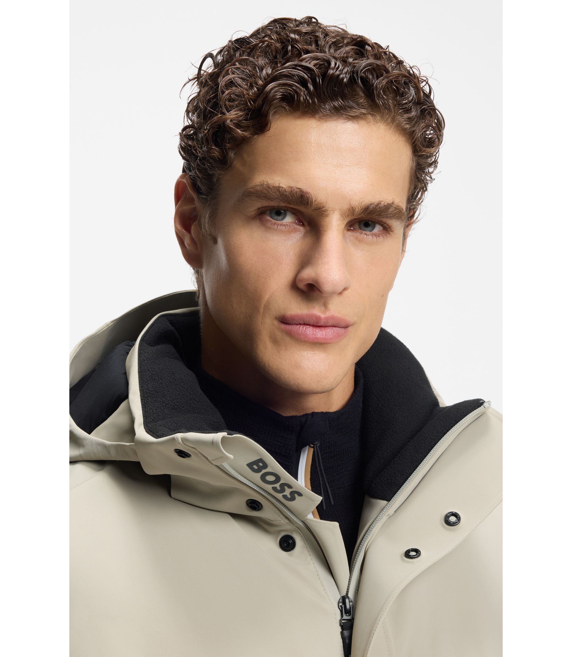 hbeu50550108_090_340?wid=1980&