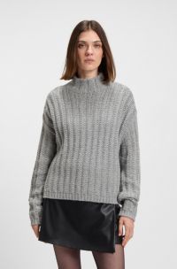 Knitted sweater with ribbed structure, Light Grey
