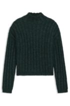 Sweaters & Cardigans