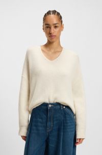 V-neck sweater in Italian yarn, Natural