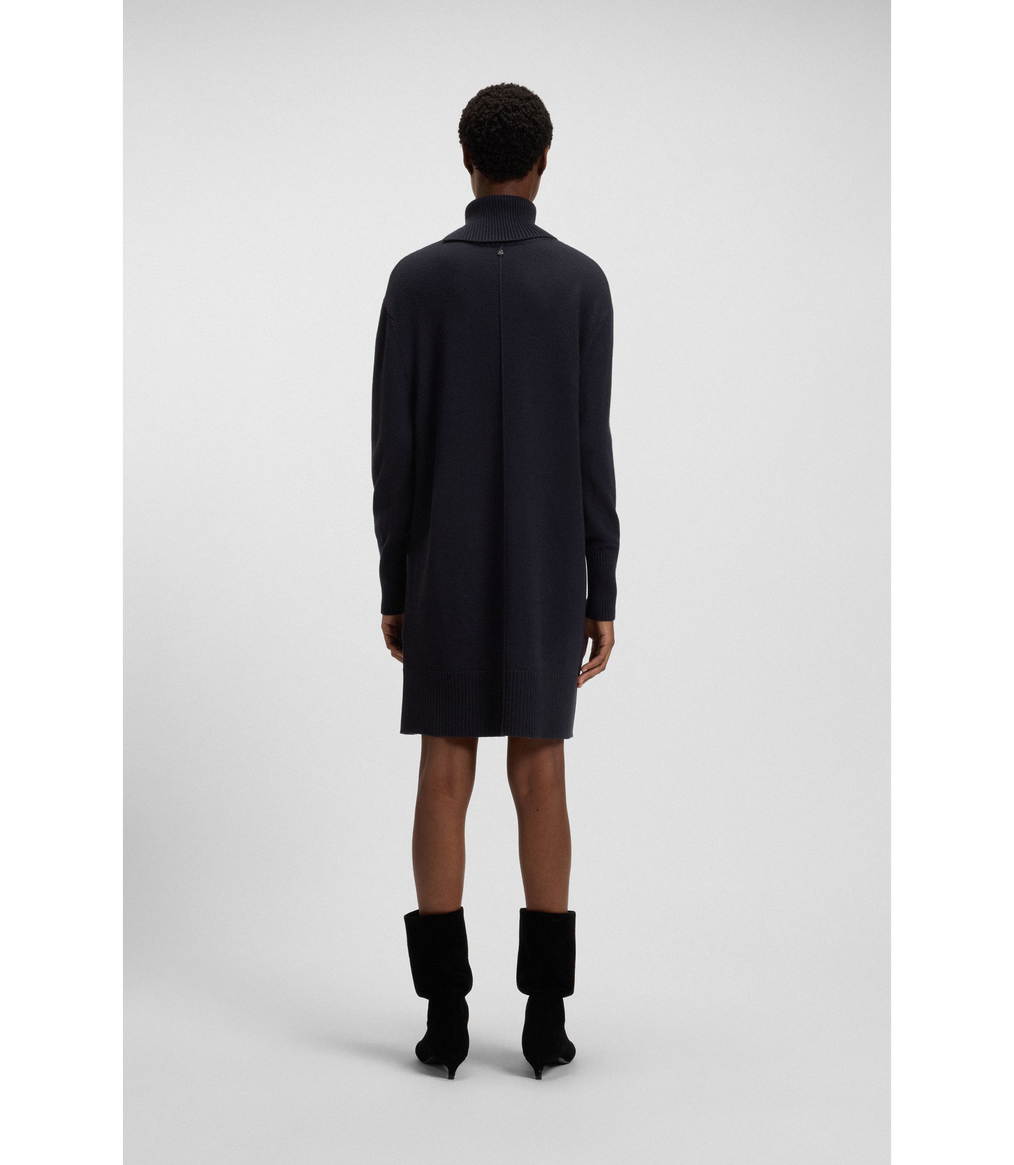 hbeu50550493_408_310?wid=1980&