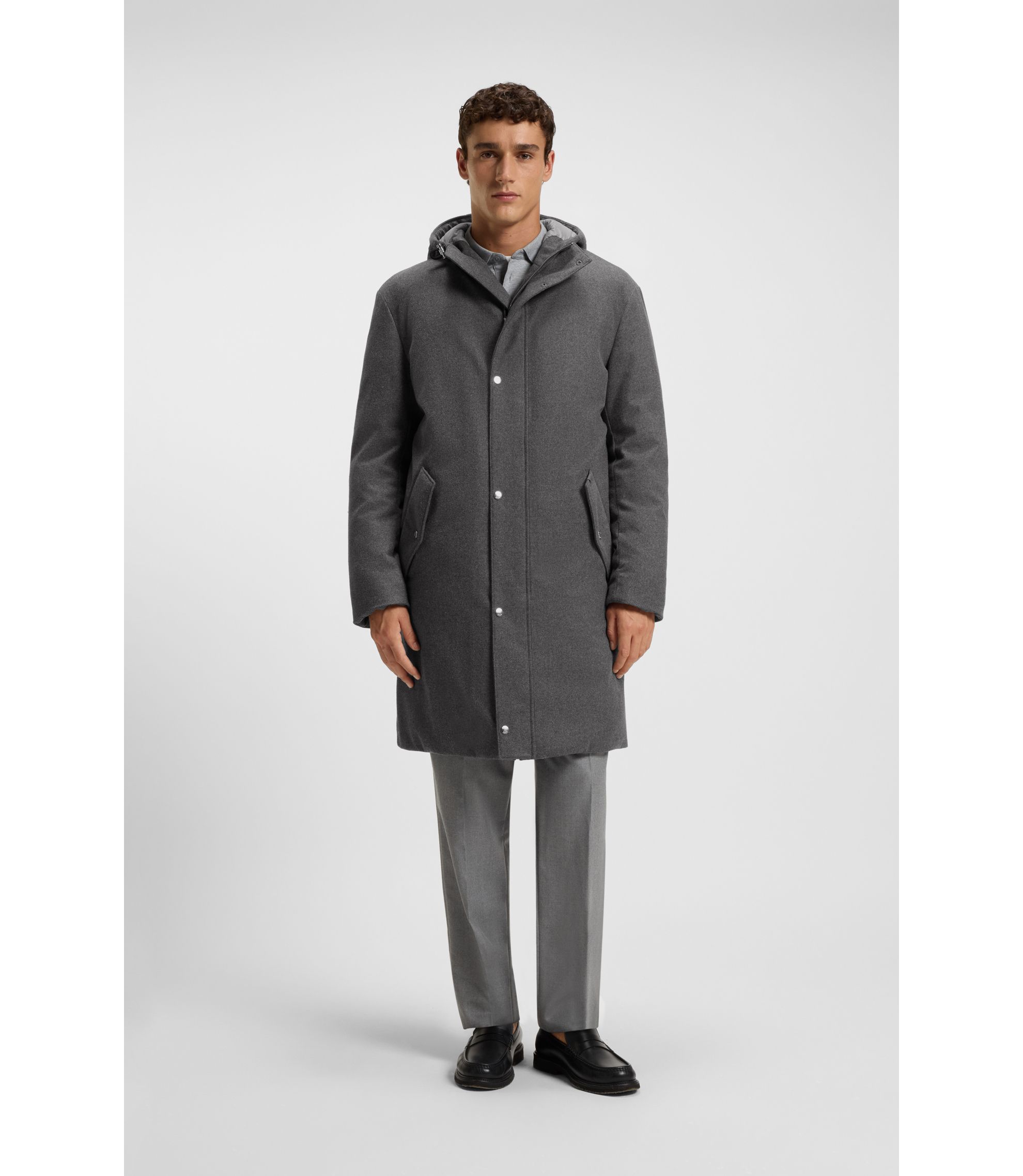 Wattierter Mantel aus funktionalem Flanell mit Kapuze am Kragen