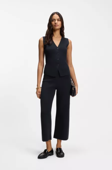 Regular-fit trousers with knitted darts