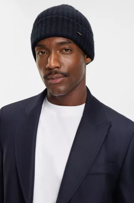 Ribbed beanie hat in cashmere