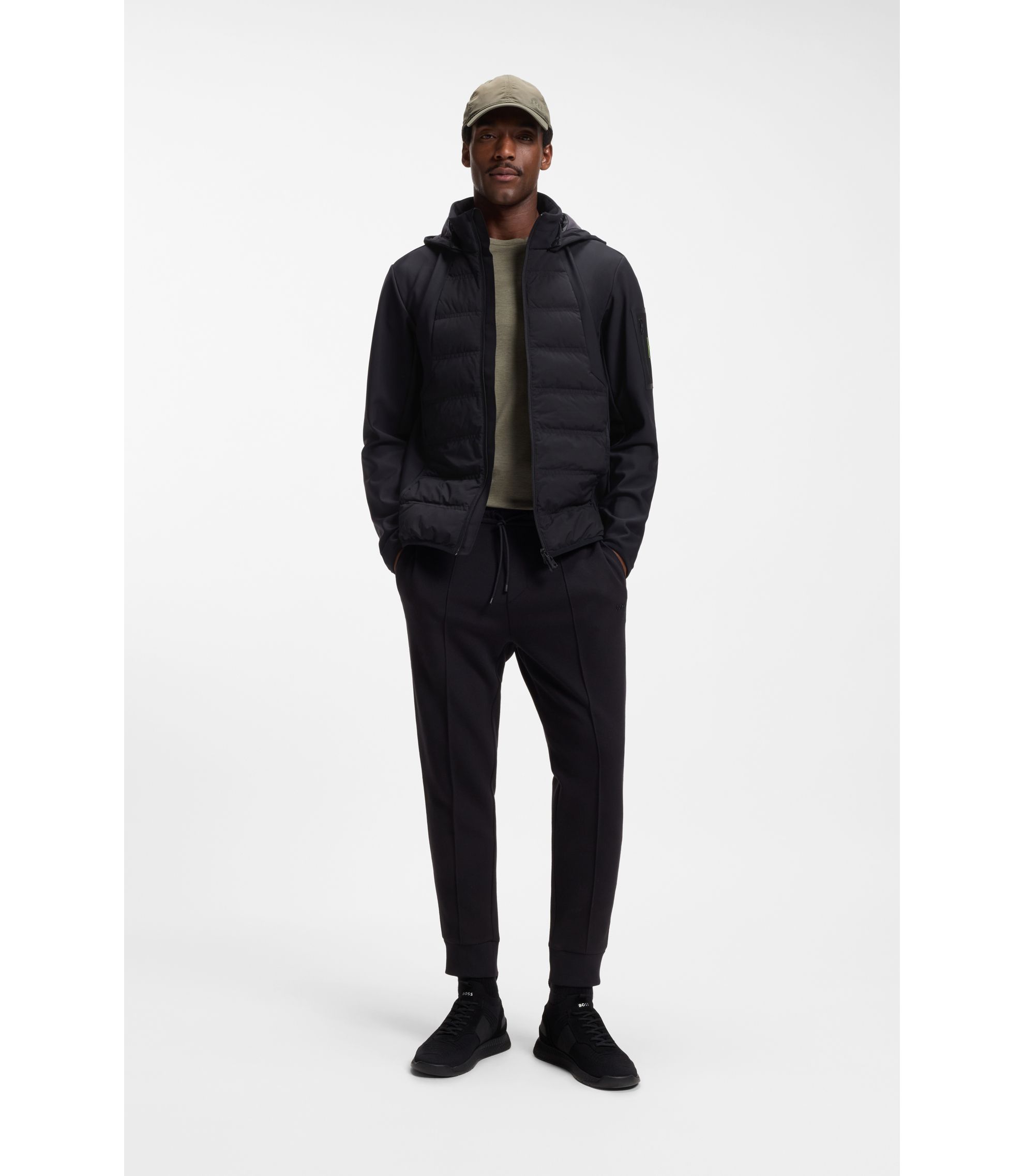 ブルーレーベル、フード付きはっ水 ダウンジャケット サイズ40 ブルーレーベル、フード付きはっ水 ダウンジャケット サイズ40 ブルー