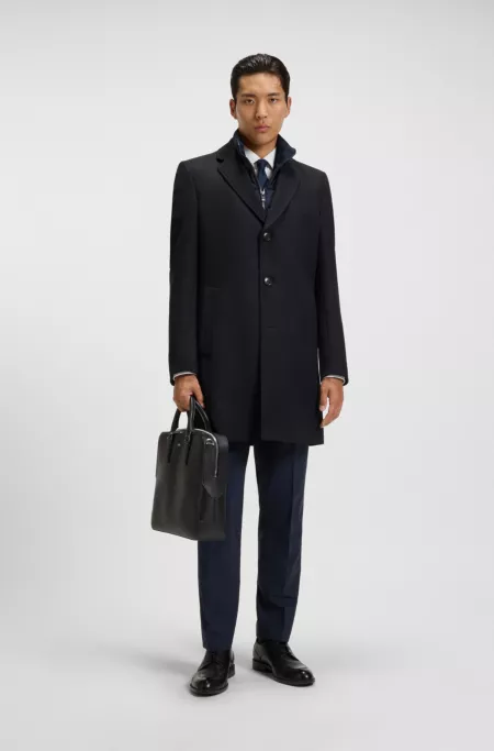 Slim-fit water-repellent coat with detachable inner