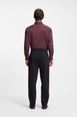 Camicia slim fit in twill elasticizzato, Marrone
