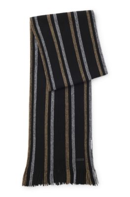 Raschel-knit scarf in virgin wool, Black