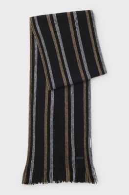 Raschel-knit scarf in virgin wool, Black