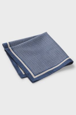 Pochette de costume en soie imprim&eacute;e confectionn&eacute;e en Italie, Bleu fonc&eacute;