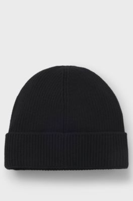 Rib-knit beanie hat with logo label, Black