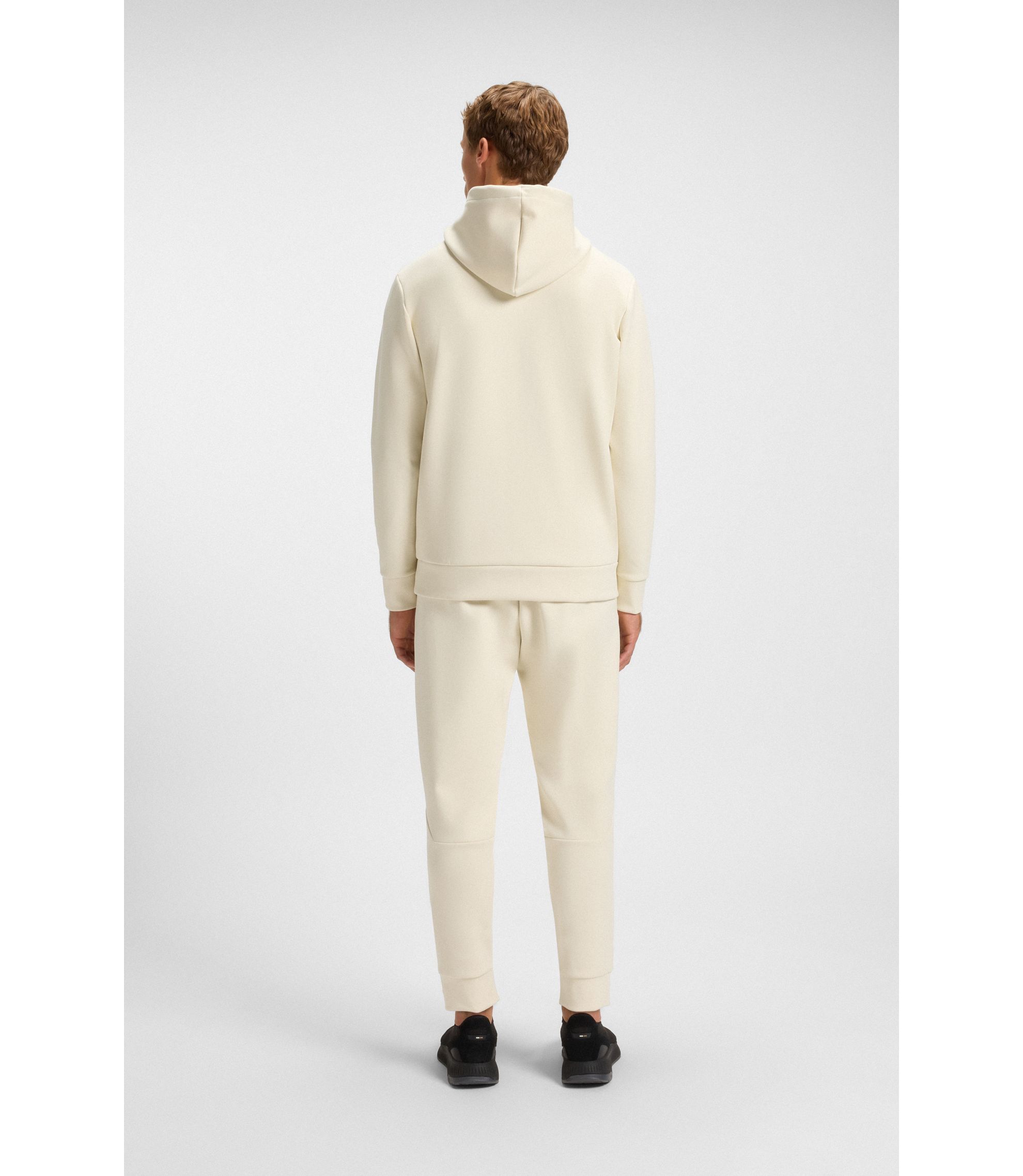 hbeu50551457_131_360?wid=1980&