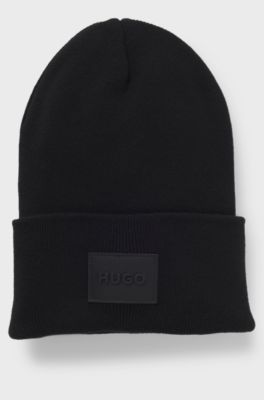 Knitted beanie hat in cotton with logo badge, Black