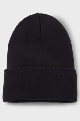 Cotton beanie hat with logo label, Black