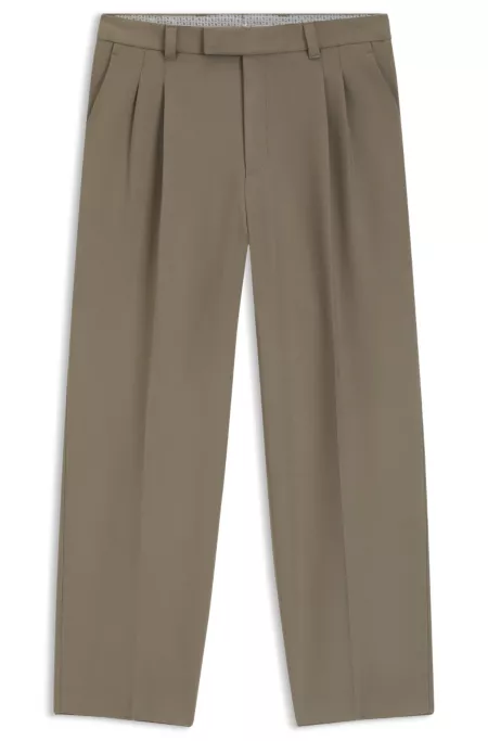 Relaxed-fit trousers with double pleat