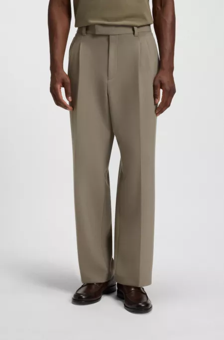 Relaxed-fit trousers with double pleat