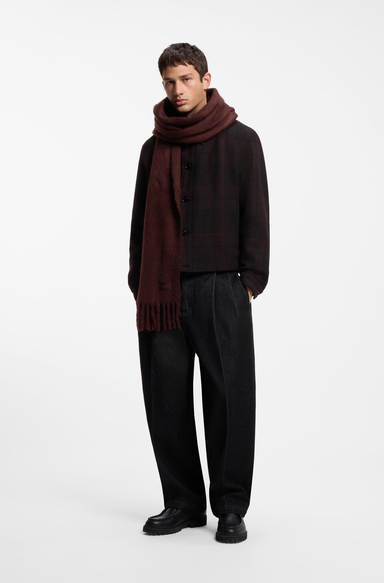 Hugo Oversized brushed scarf with chunky fringing halsdukar & sjalar dam – bild 2