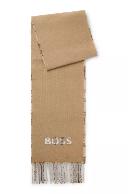 Italian-made scarf with checked and plain design