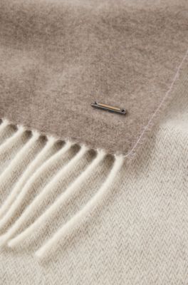 Double-faced cashmere scarf with twisted fringe, Light Beige