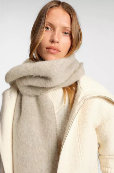 Italian-made fringed scarf with wool and alpaca