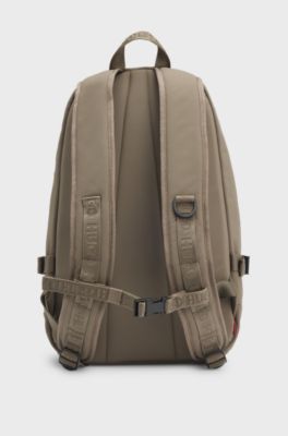 Sac &agrave; dos avec patch logot&eacute; en gomme et en 3D, Gris