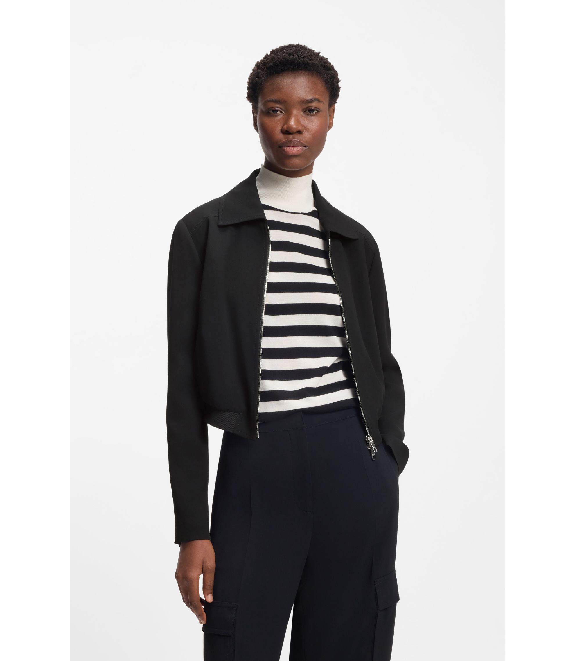 Regular-Fit Jacke aus Krepp-Gewebe mit Reißverschluss