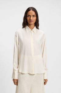 Blusa relaxed fit de seda lavada a la arena, Natural