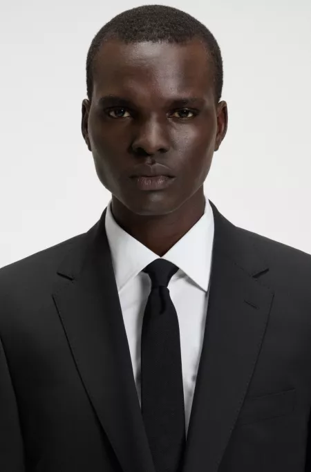 Regular-fit suit in stretch virgin wool