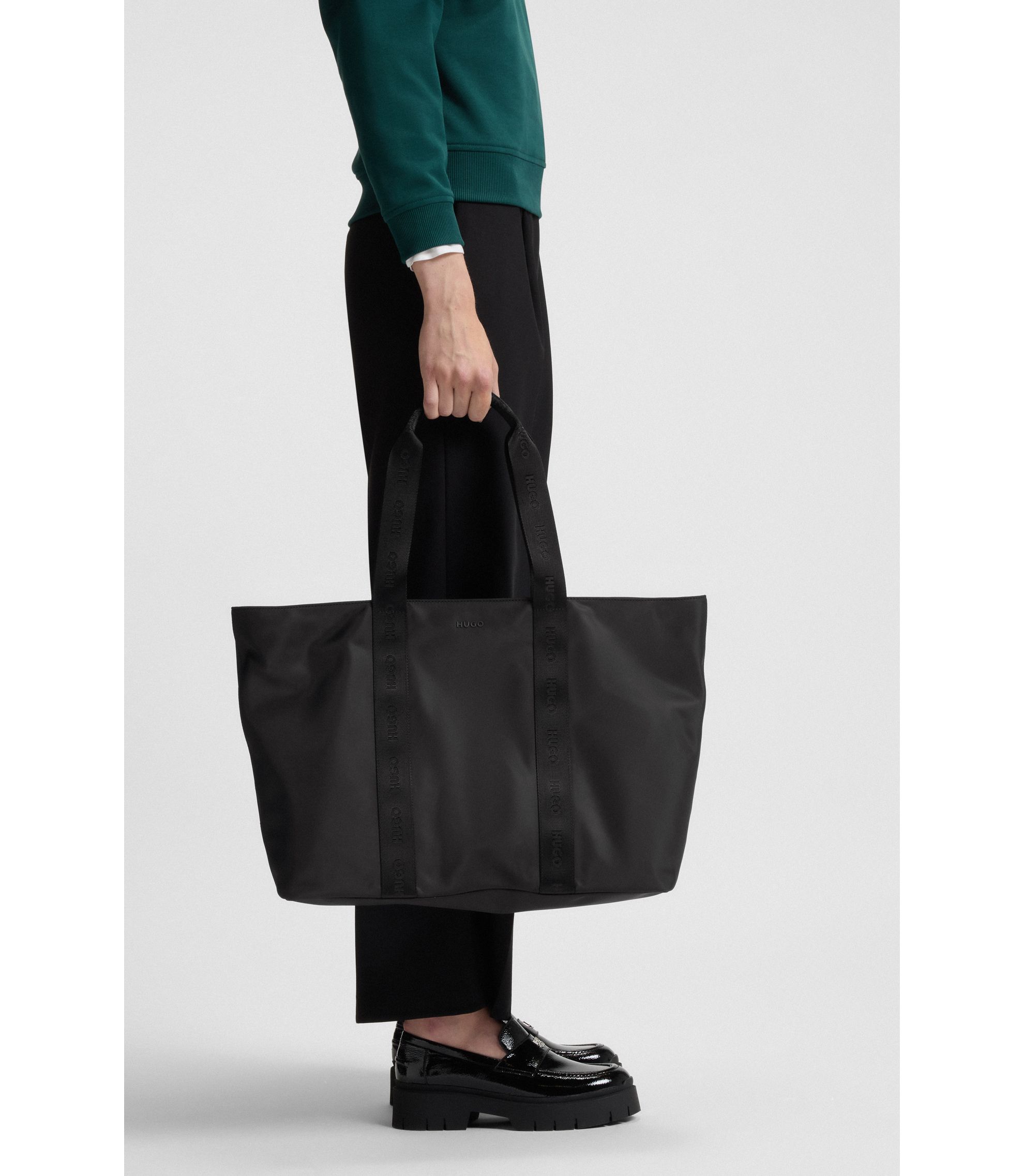 HUGO Tote Bag aus Twill mit tonalen Logo-Griffen Schwarz