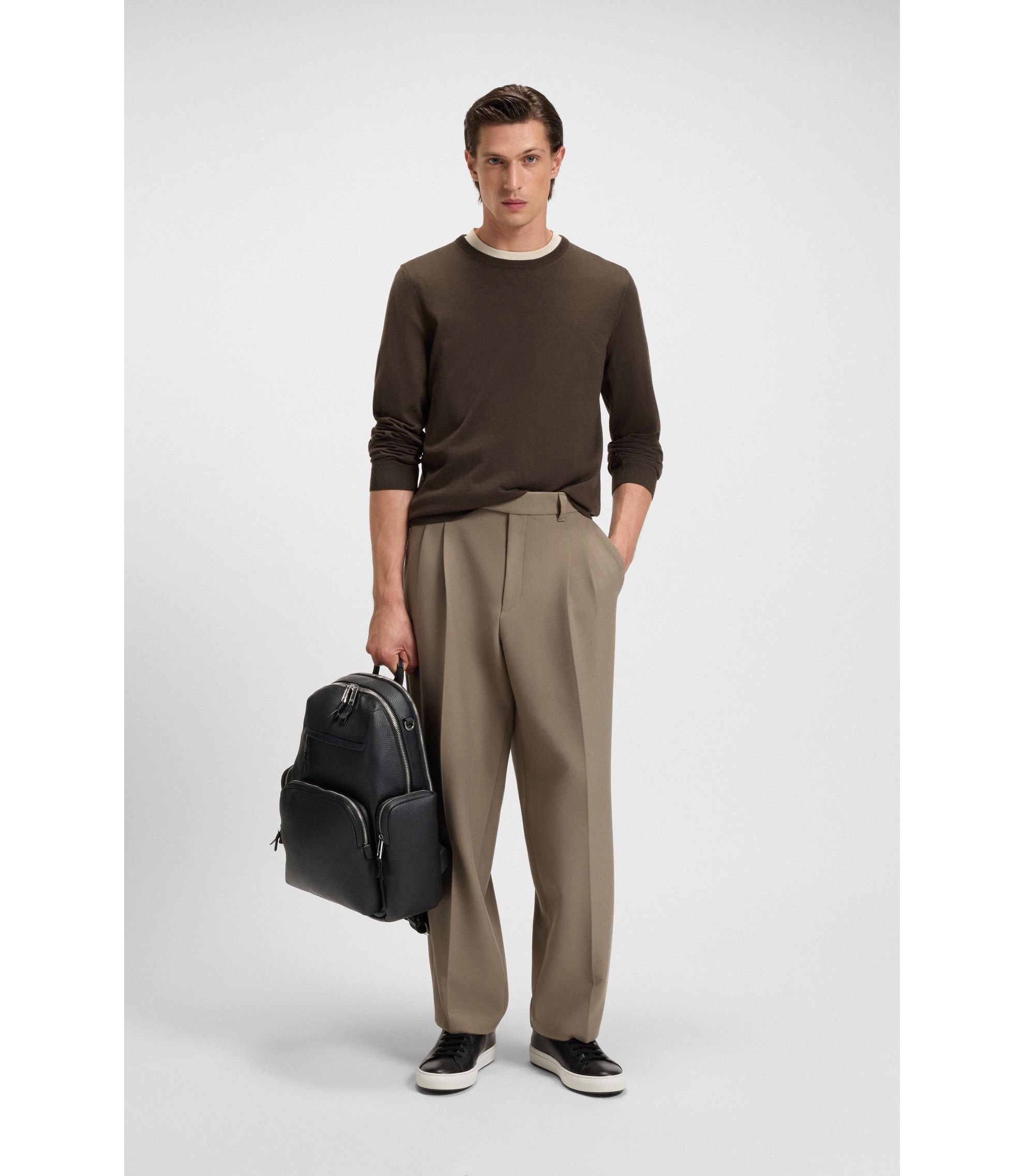 BOSS - イタリアンレザー バックパック ジップ付きサイド