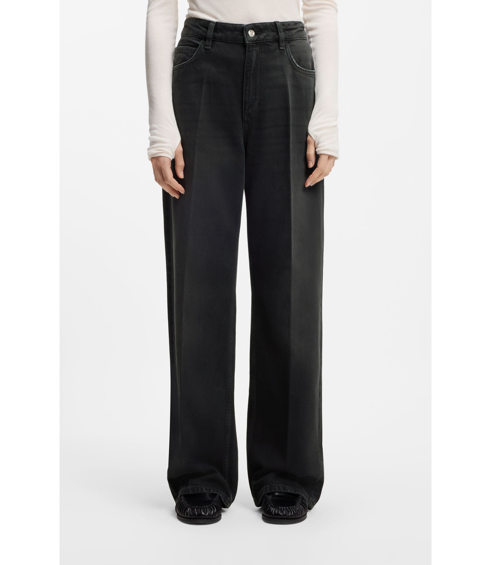 Boyfriend-Fit Jeans aus festem grauem Denim